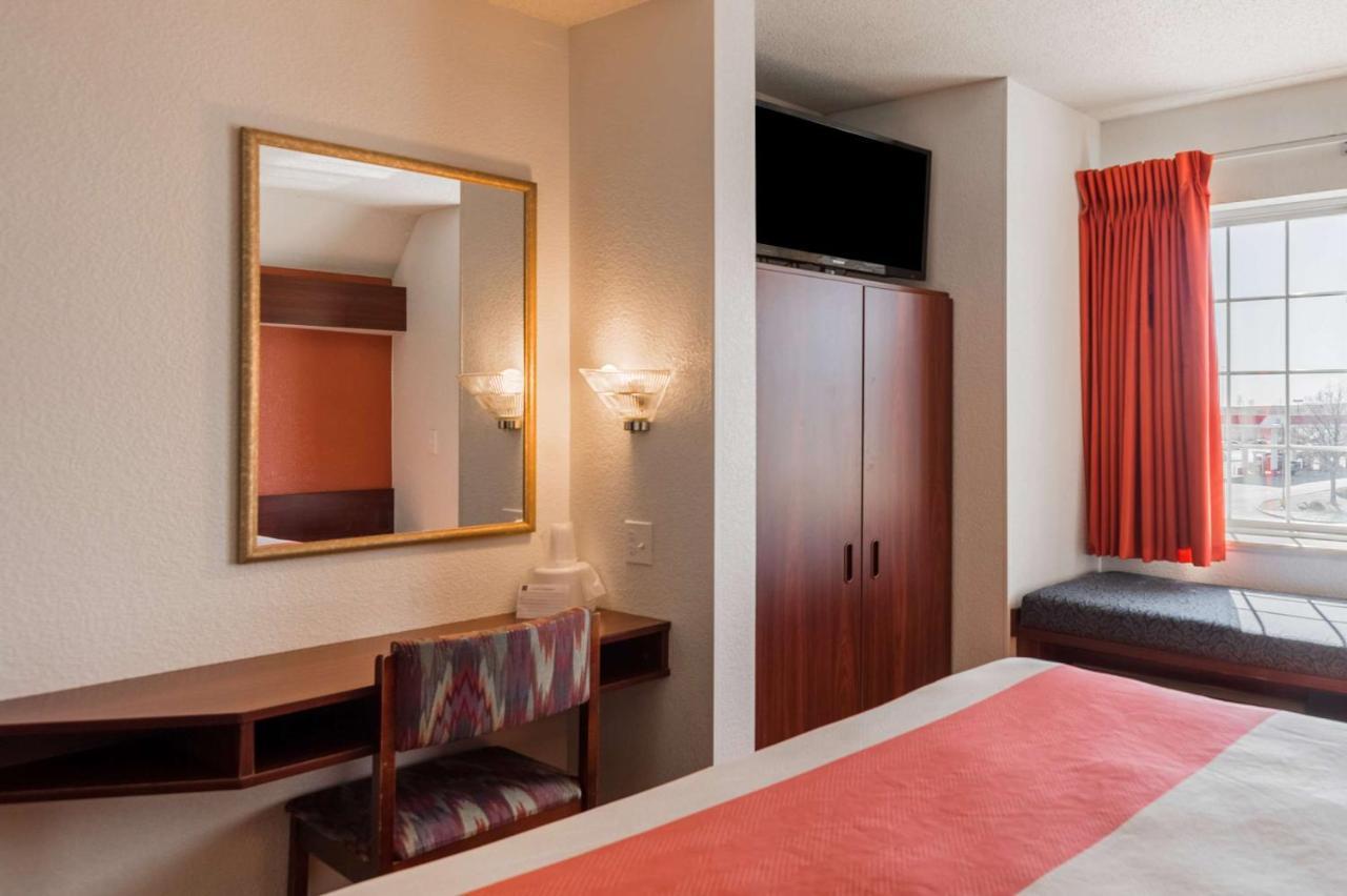 Motel 6-Olathe, Ks Экстерьер фото