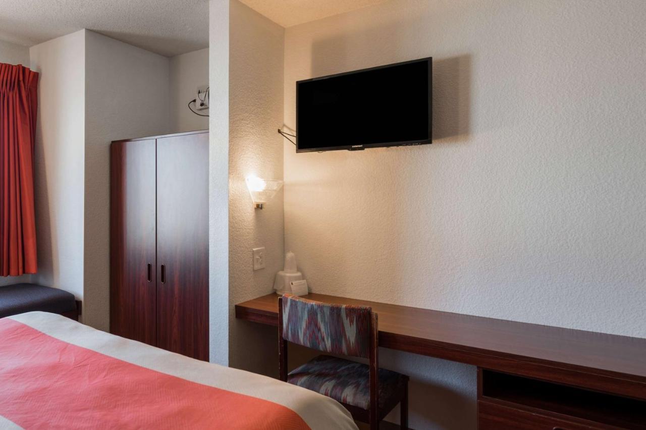 Motel 6-Olathe, Ks Экстерьер фото