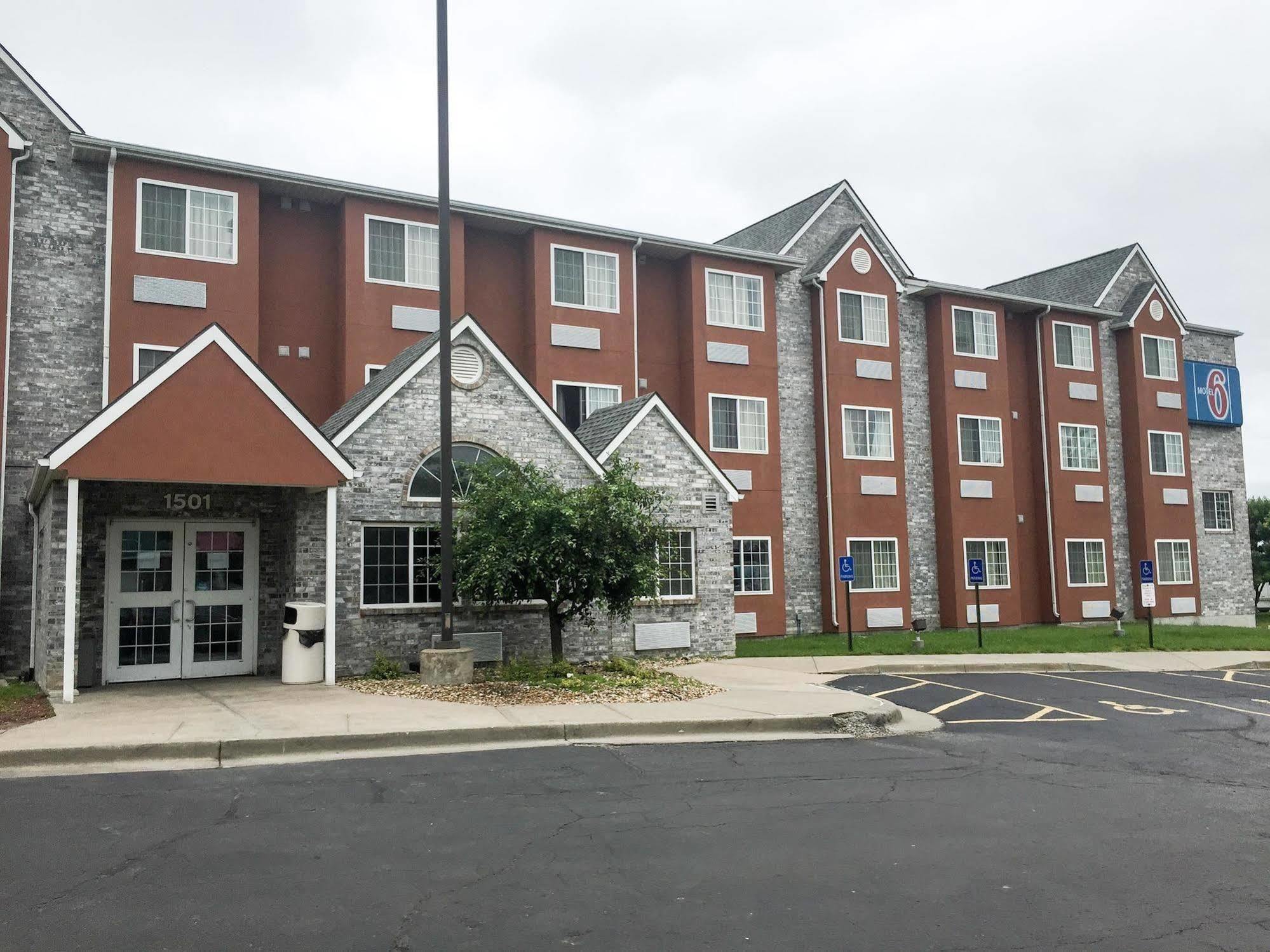 Motel 6-Olathe, Ks Экстерьер фото